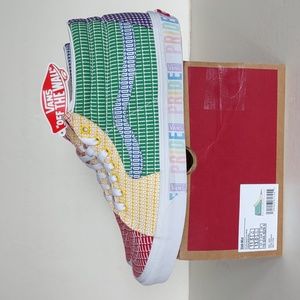 BRAND NEW VANS PRIDE SK8- MID UNISEX SNEAKERS